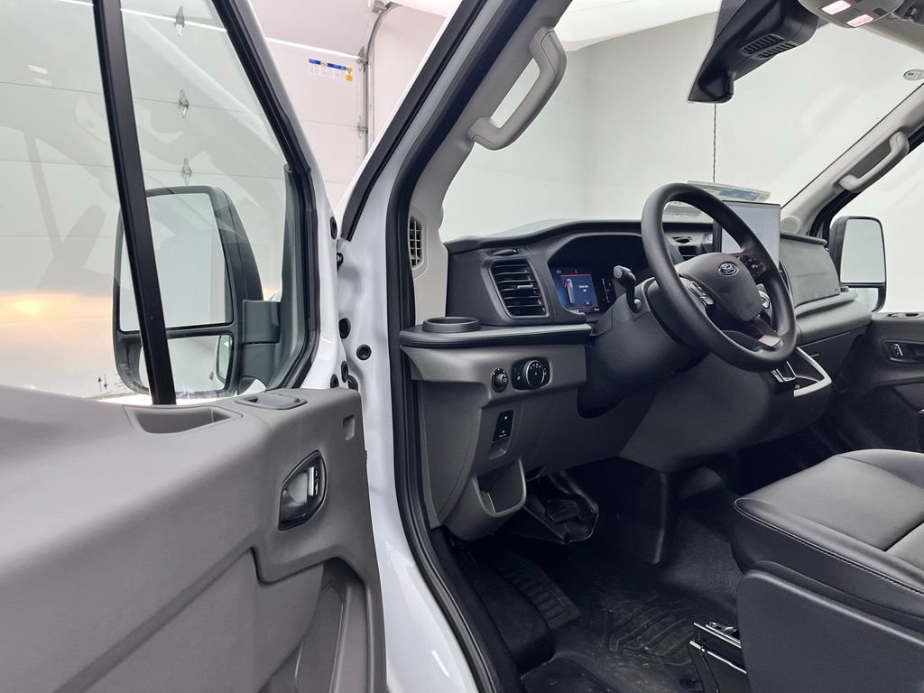 New 2026 White Ford Base image 17