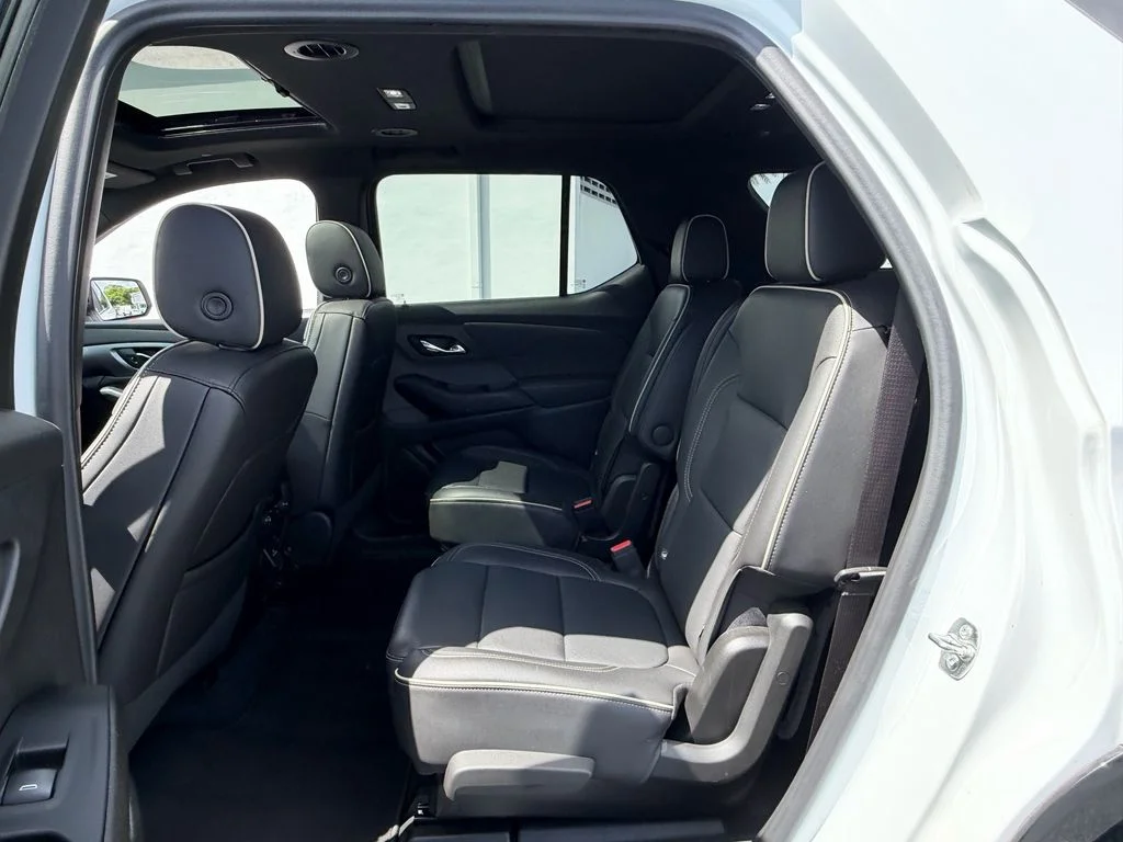 Used 2023 White Chevrolet Premier image 11