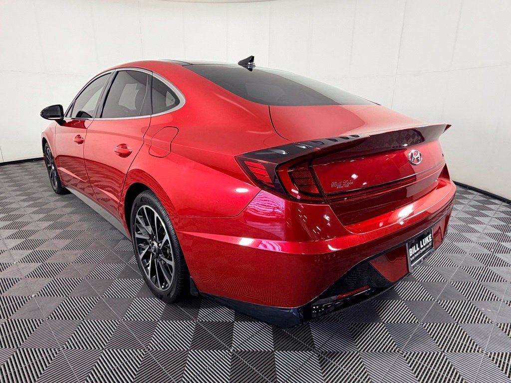 Used 2020 Red Hyundai SEL Plus image 9
