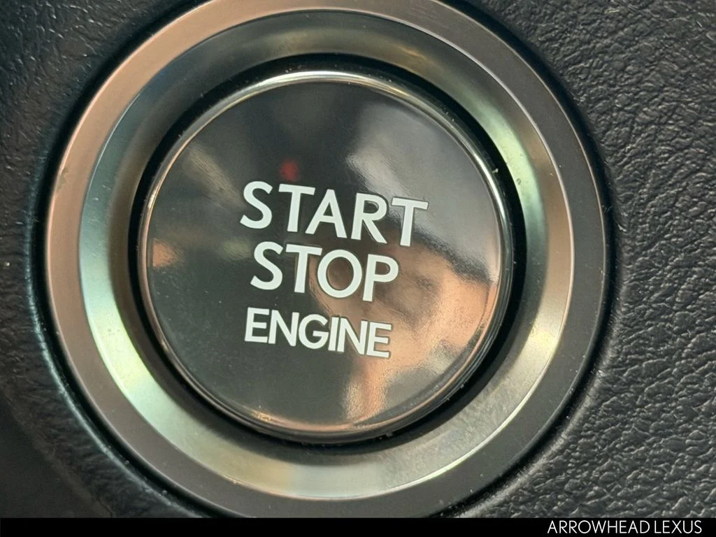 Used 2020 White Lexus 350 image 30