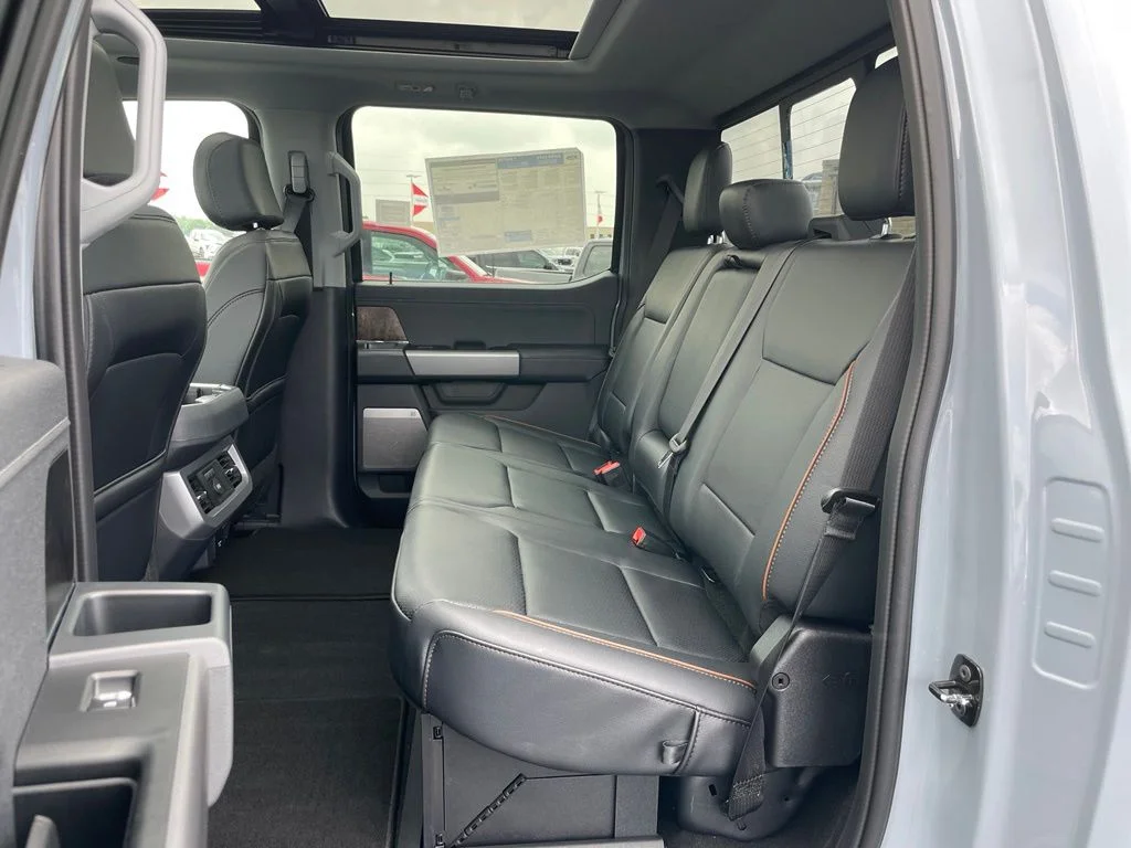 New 2026 Glacier Gray Metallic Tri-Coat Ford F-250® Lariat® image 8