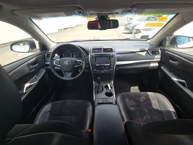 Used 2017 White Toyota XSE image 10