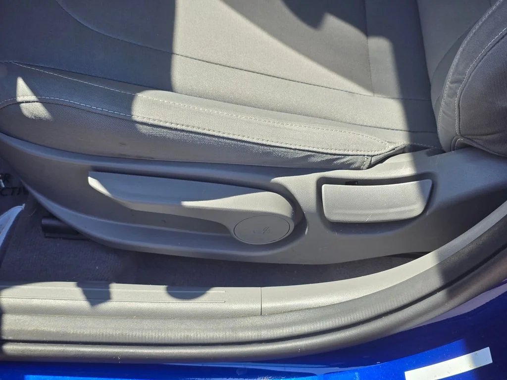 Used 2022 Blue Hyundai SEL image 30