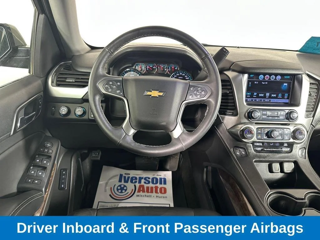 Used 2017 Champagne Silver Metallic Chevrolet LT image 30