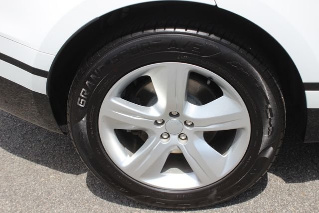 Used 2022 White Land Rover S image 34