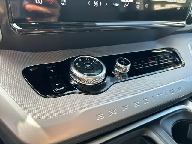 New 2026 Oxford White Ford Active image 24