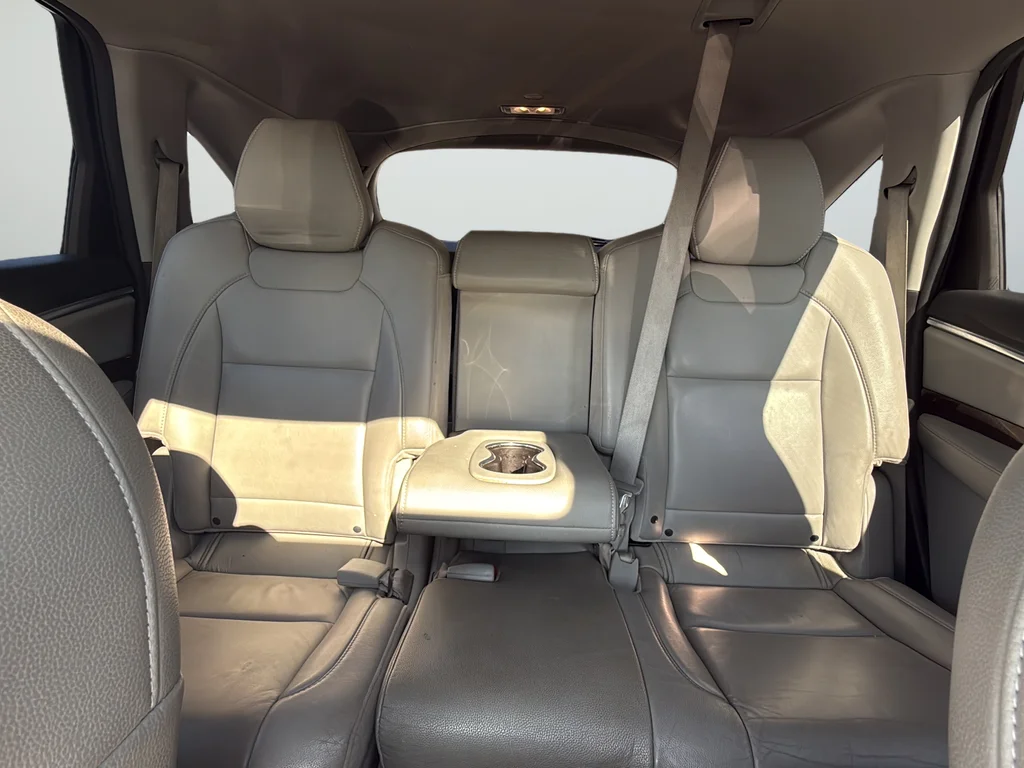 Used 2020 Silver Acura 3.5L image 29