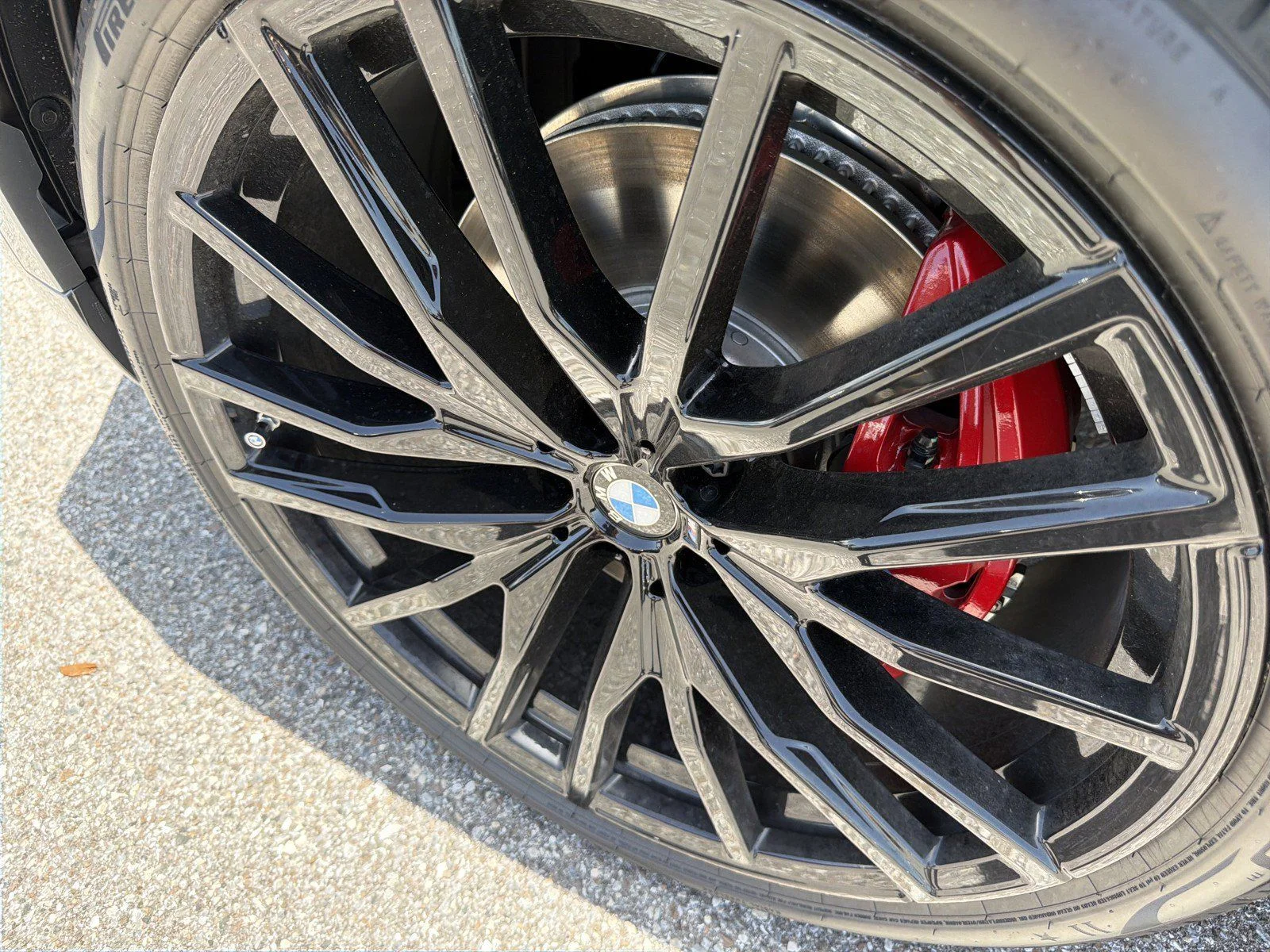 New 2026 Skyscraper Grey Metallic BMW xDrive40i image 10