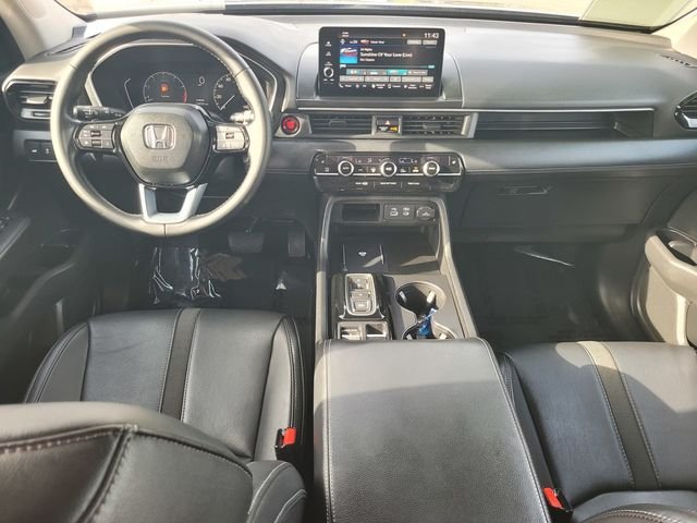 Used 2025  Honda EX-L image 16