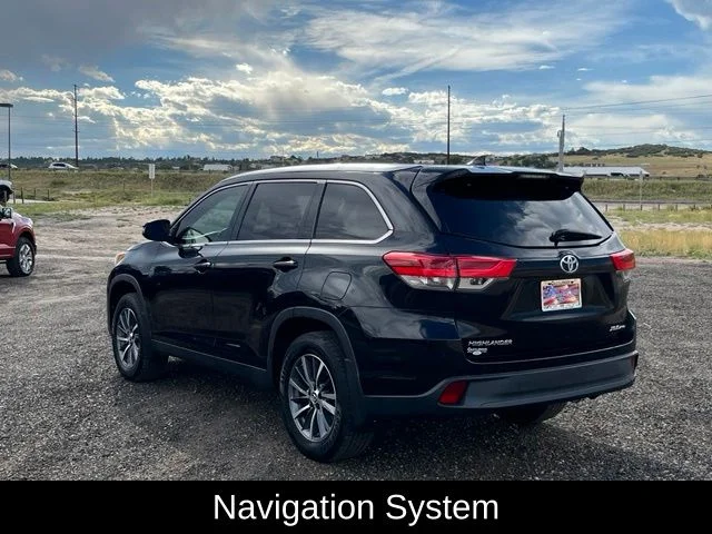 Used 2019 Black Toyota XLE image 3