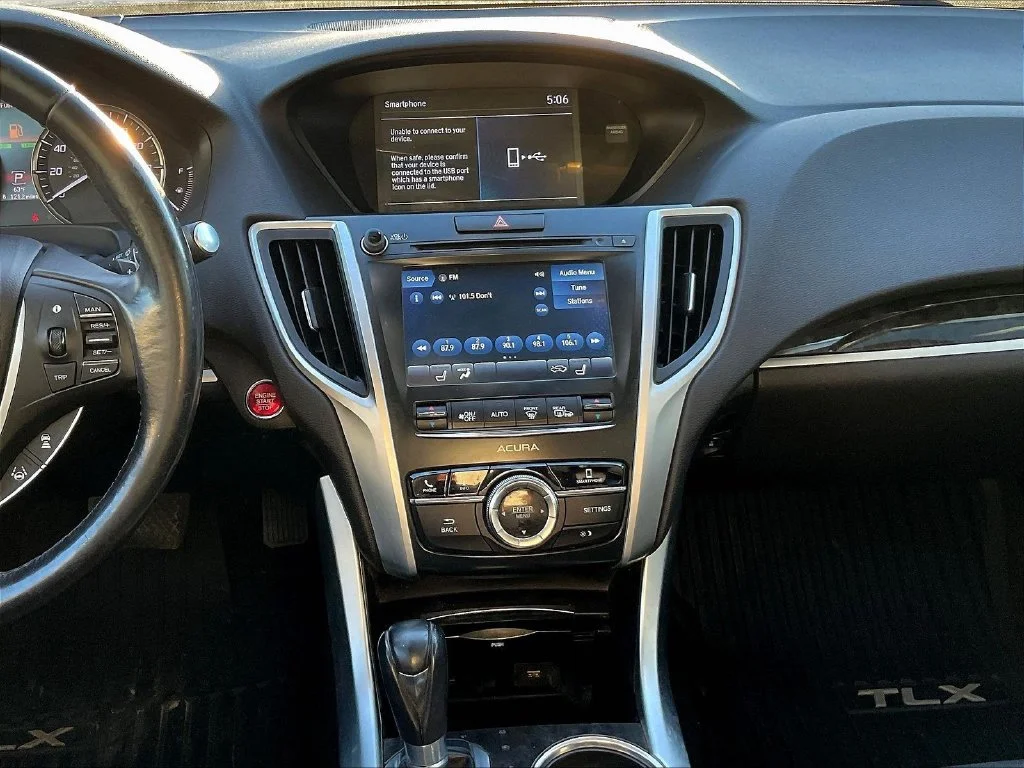 Used 2019 Platinum White Pearl Acura 2.4L image 10