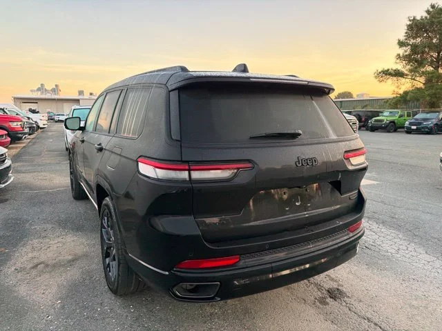 Used 2025 Black Jeep Summit image 6