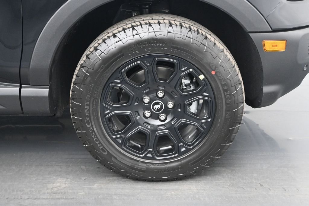 New 2026 Shadow Black Ford Badlands image 23