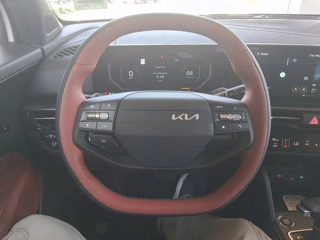 New 2026 White Kia SX-Prestige image 8