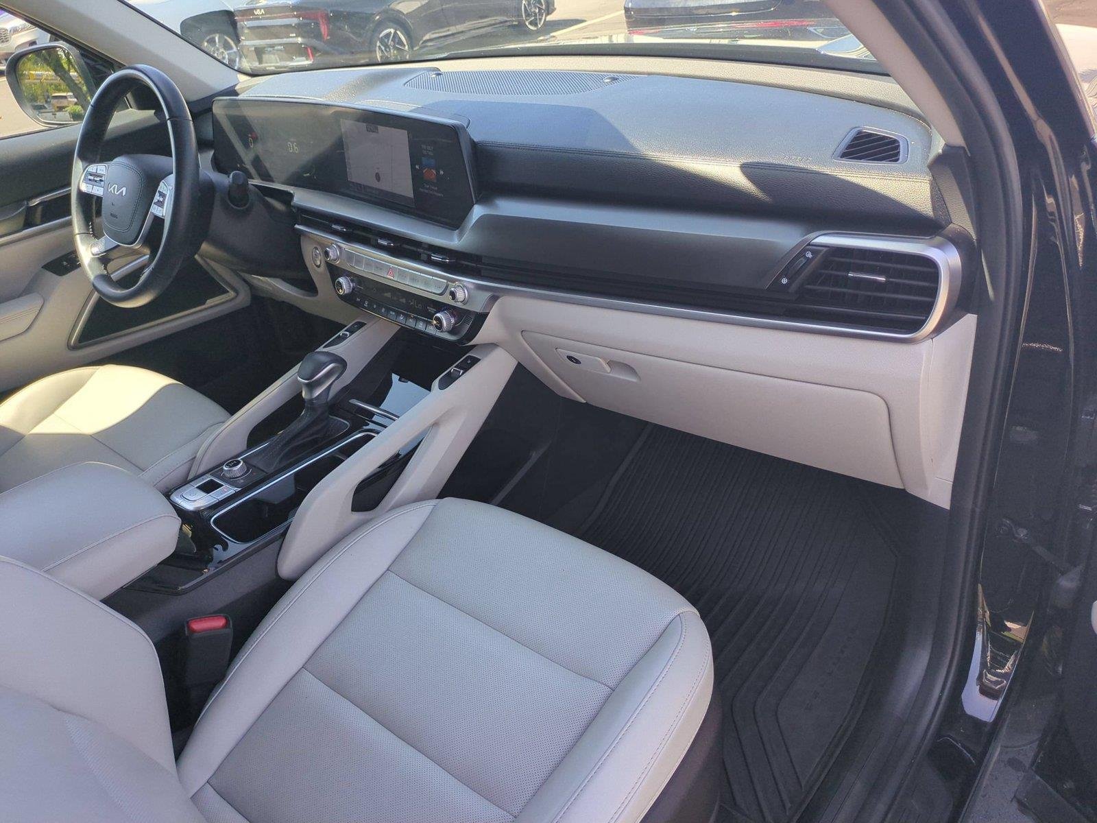 Used 2024 Ebony Black Kia S image 40