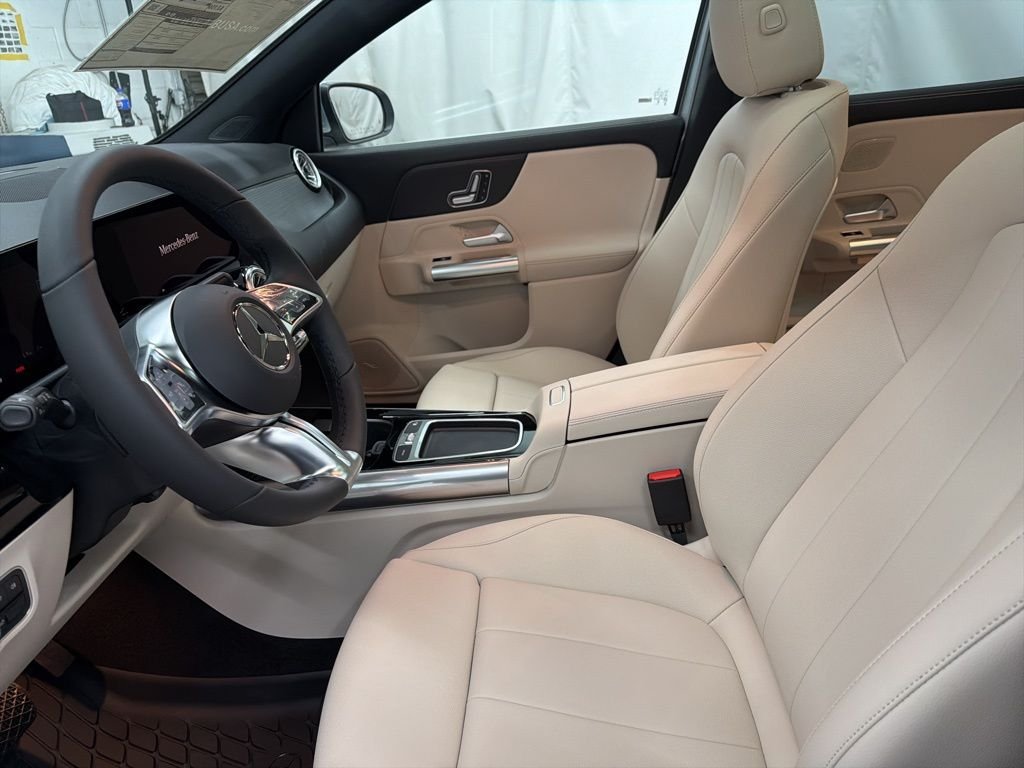 Used 2026 Silver Mercedes-Benz GLA 250 image 14