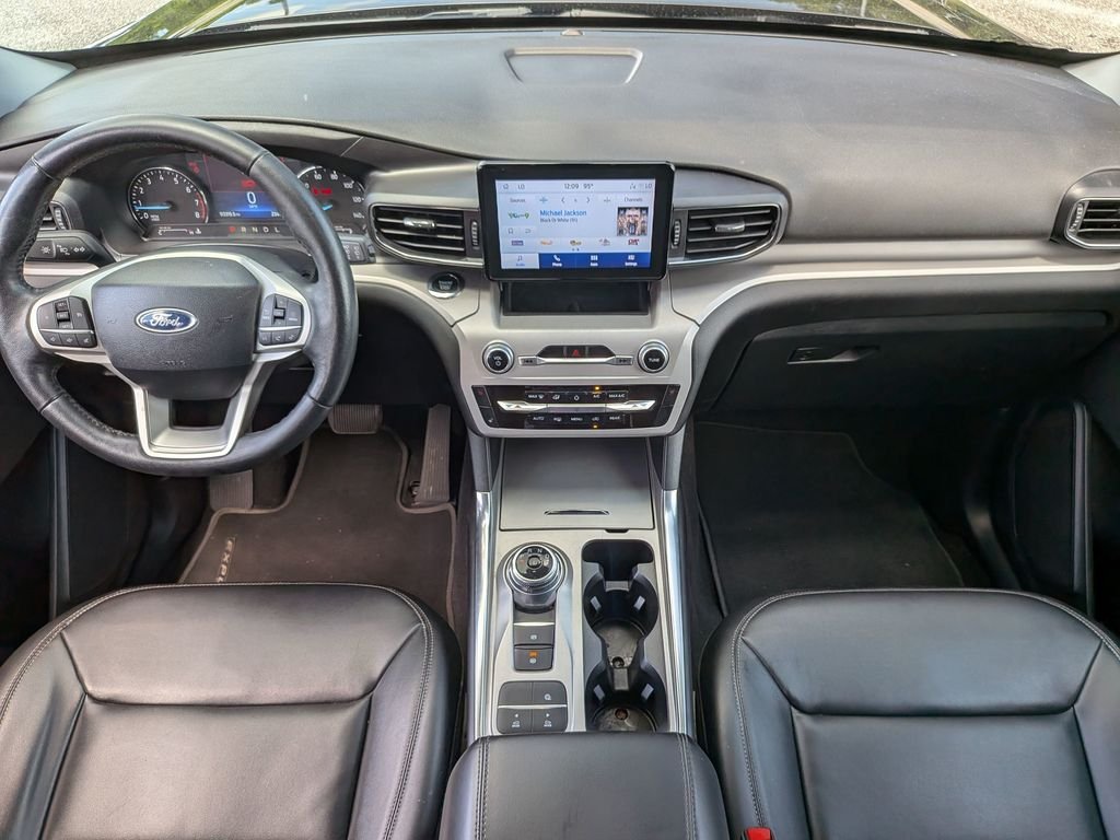 Used 2023 Black Ford XLT image 31