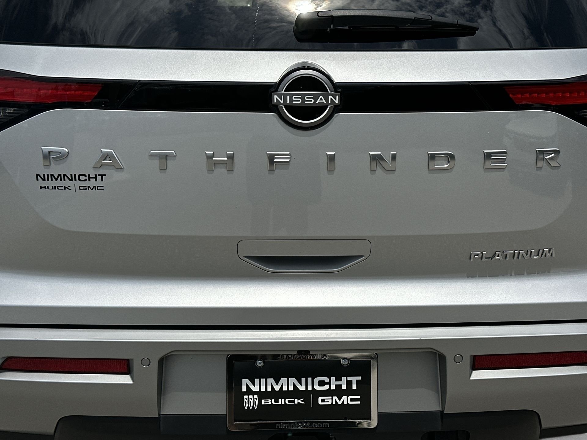 2024 Nissan Pathfinder Platinum - Photo 31