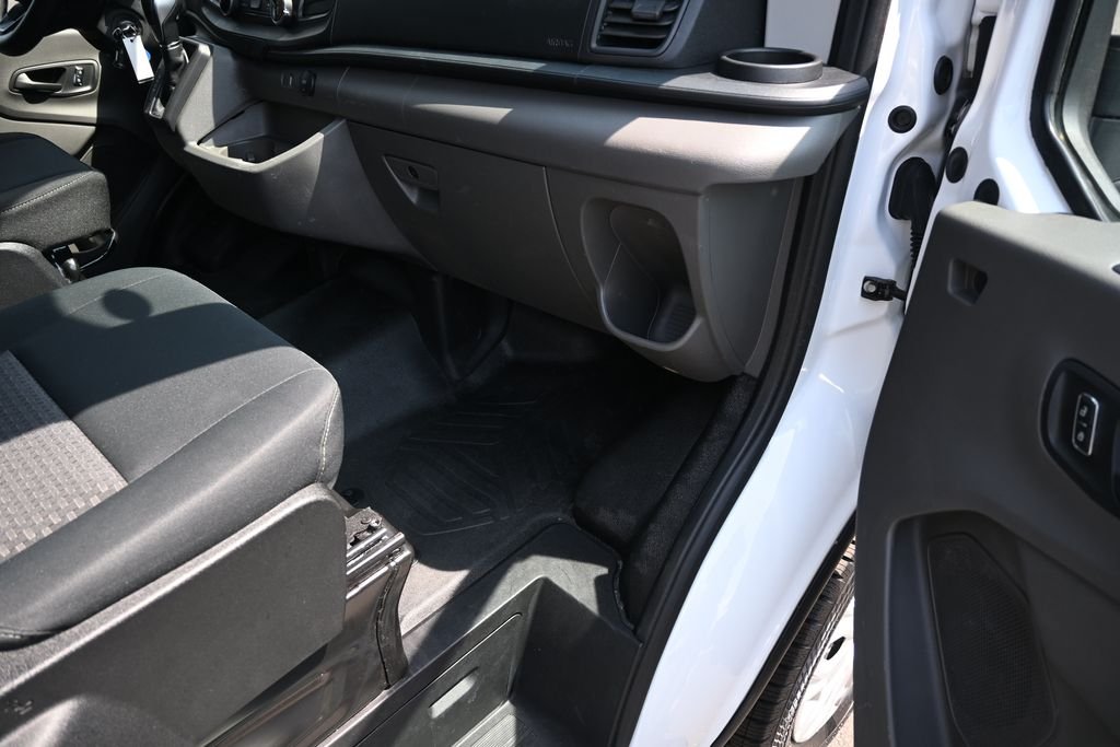 Used 2025 White Ford Base image 16