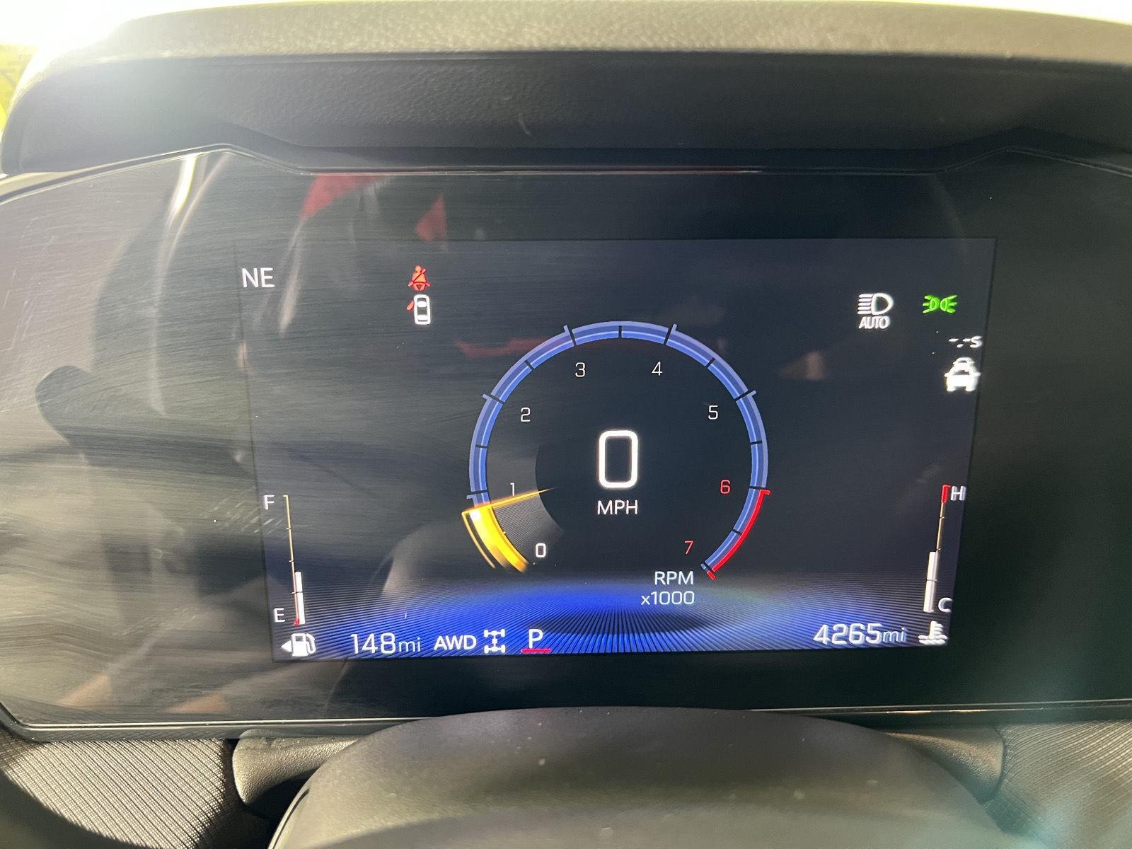 Used 2025 Summit White Chevrolet LT image 32