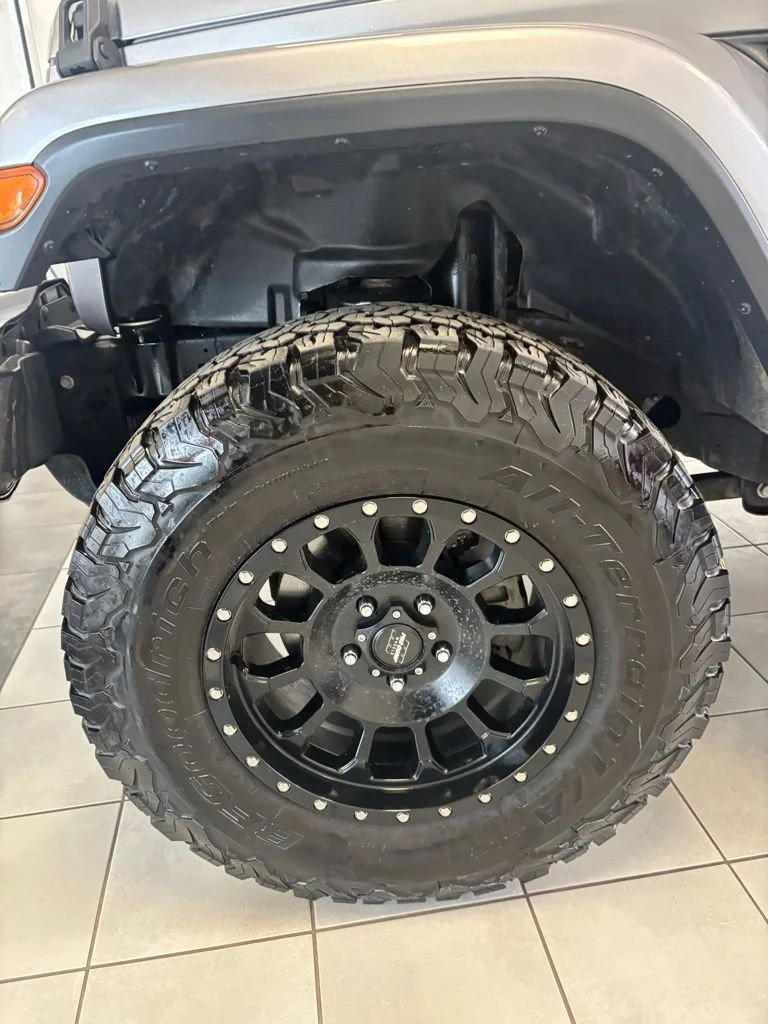 2018 Jeep All-New Wrangler Unlimited Sahara - Photo 25