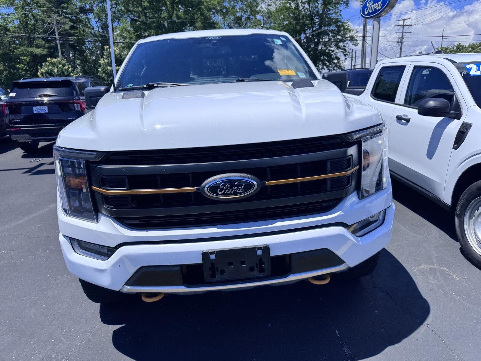 Used 2021 Oxford White Ford Tremor image 2