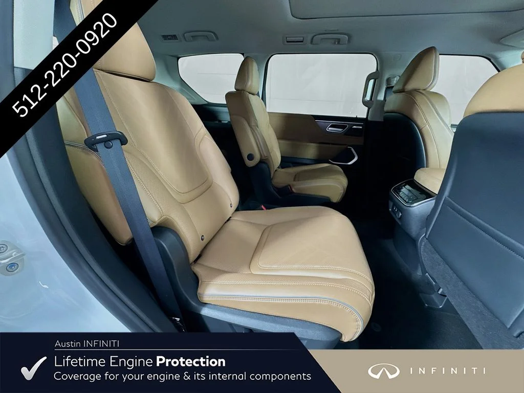 New 2027 White INFINITI LUXE image 38