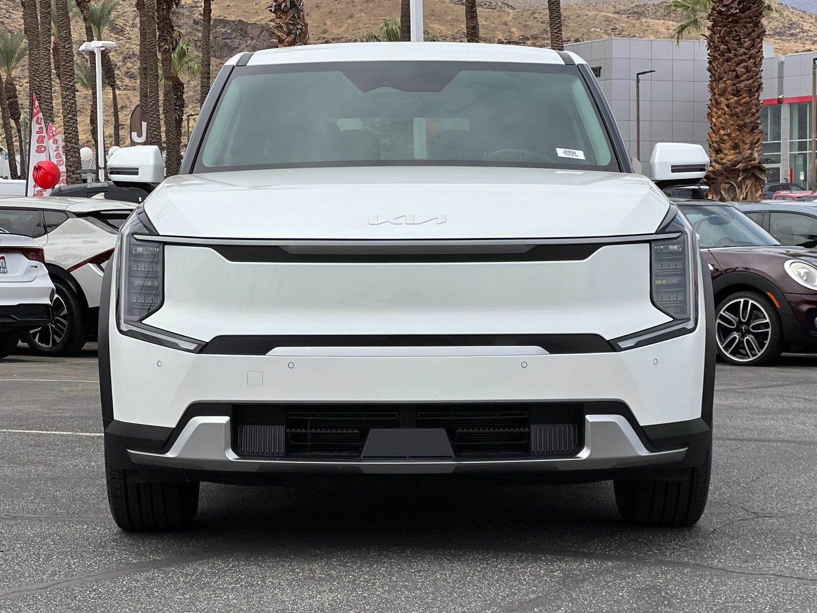 Certified Used 2024 White Kia Light Long Range image 8