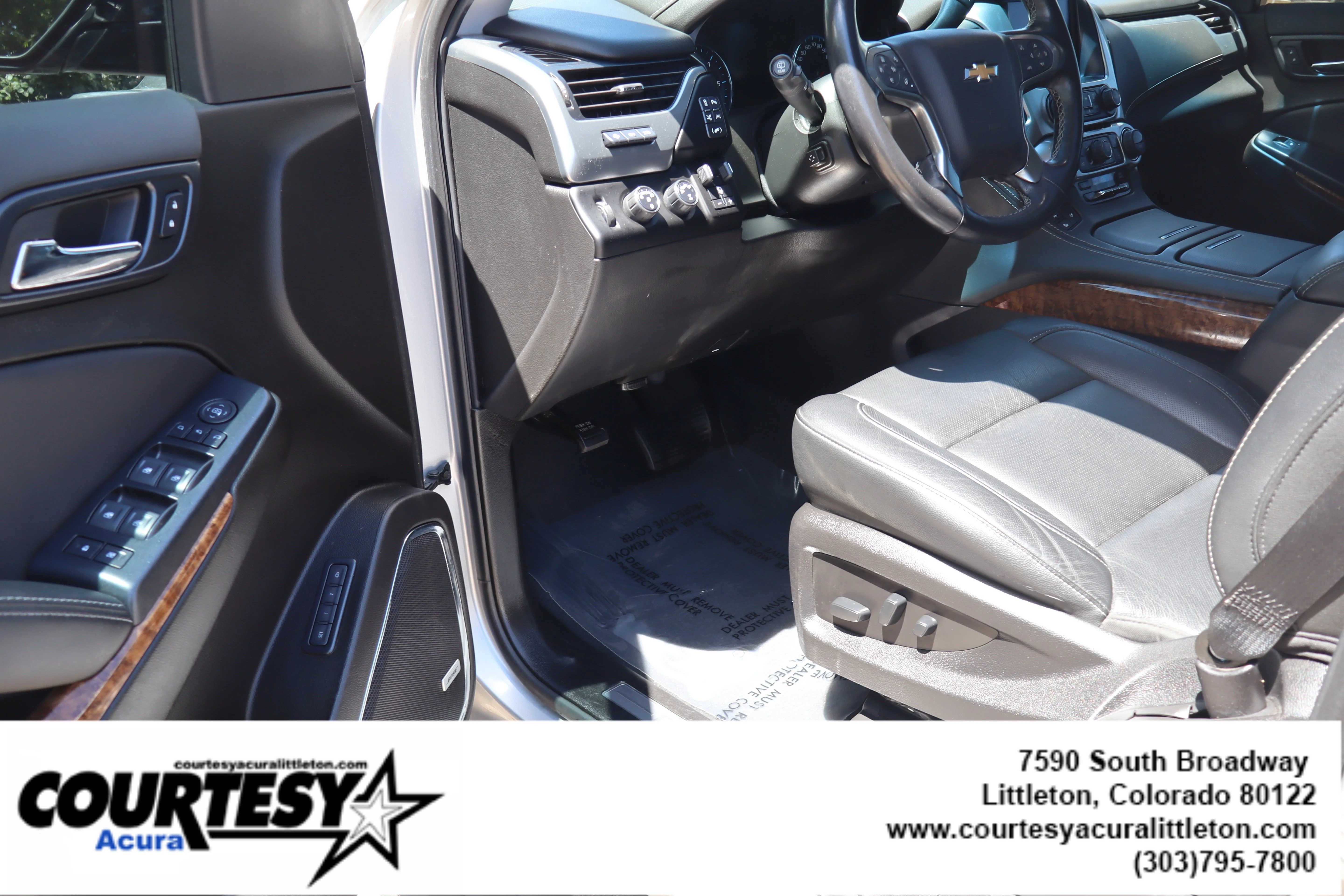 Used 2019 Silver Ice Metallic Chevrolet Premier image 22