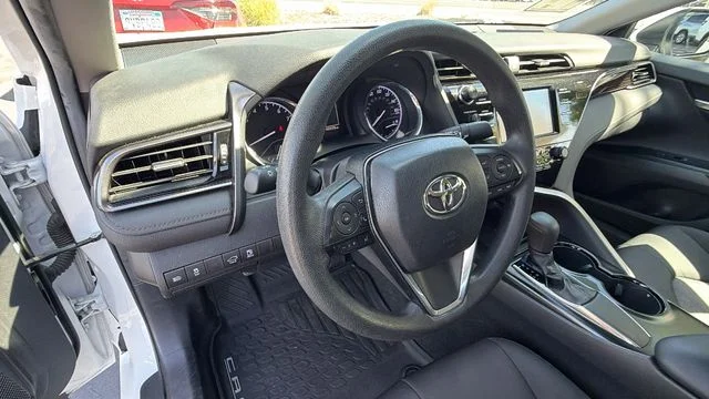 Used 2019 White Toyota LE image 31