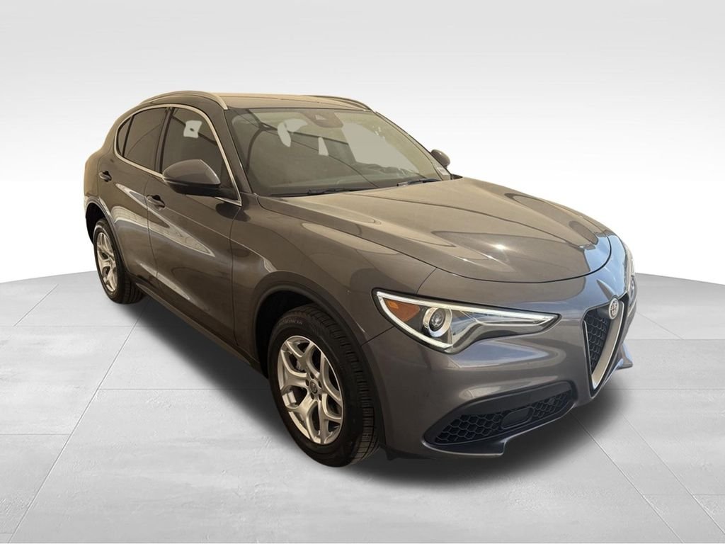 Used 2021 Gray Metallic Alfa Romeo Sprint image 5