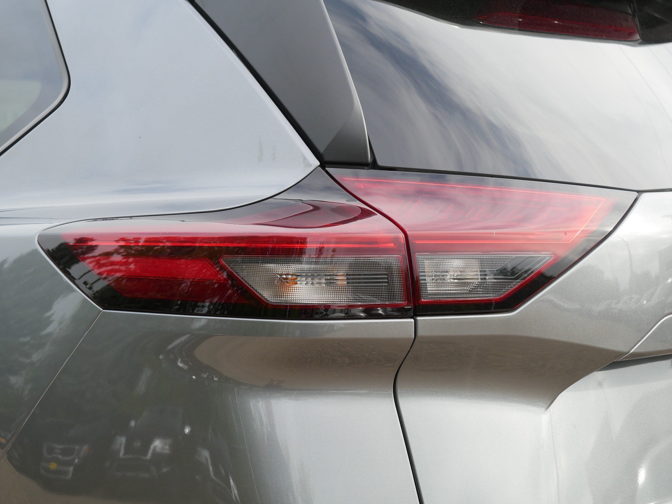 Certified Used 2023 Gun Metallic Nissan SV image 17
