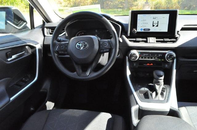 Certified Used 2025 ICE CAP Toyota  image 18