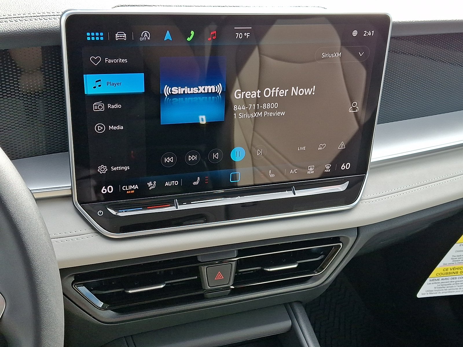 2025 Volkswagen Tiguan SE photo 4