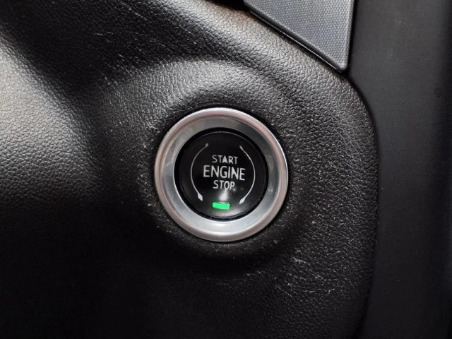 2021 GMC Sierra 1500 SLT - Photo 17