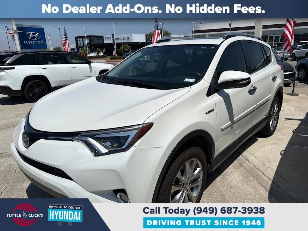 Used 2018 White TOYOTA TRUCK HYBRID LIMITED image 1