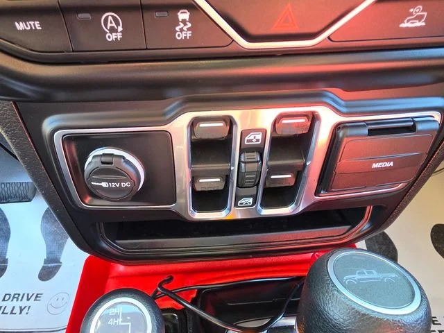 Used 2022 Gray Jeep Overland image 25