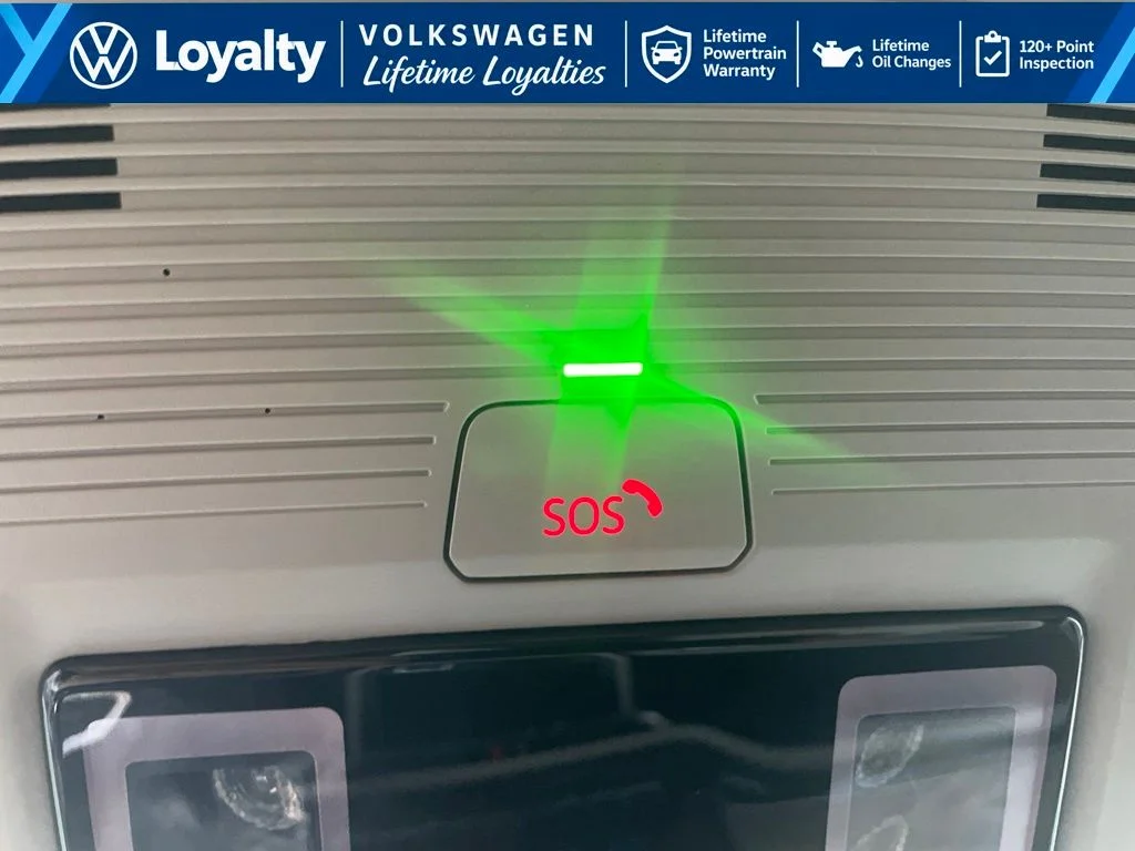 Used 2026 White/off-white Volkswagen SE image 29