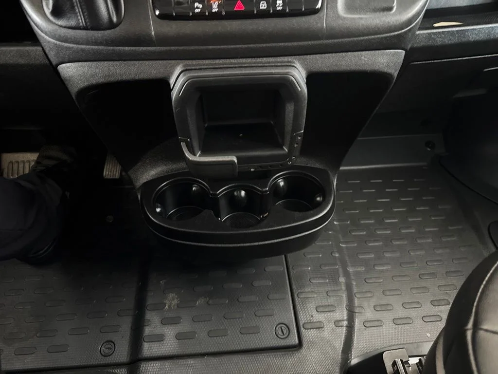 Used 2022 White Ram High Roof image 17