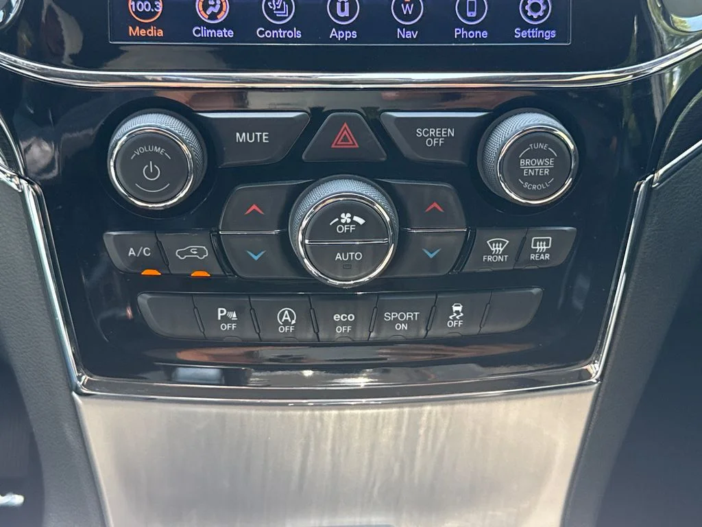 Used 2021 Slate Blue Jeep Trailhawk image 24