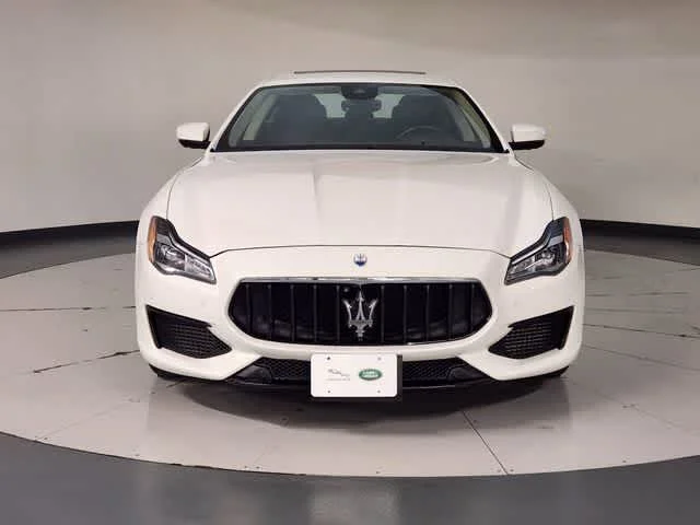 Used 2022 Bianco Maserati Modena image 9