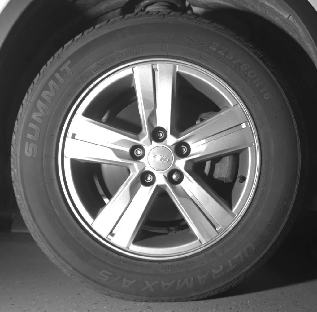 Used 2019 SUMMIT WHITE Chevrolet LS image 10
