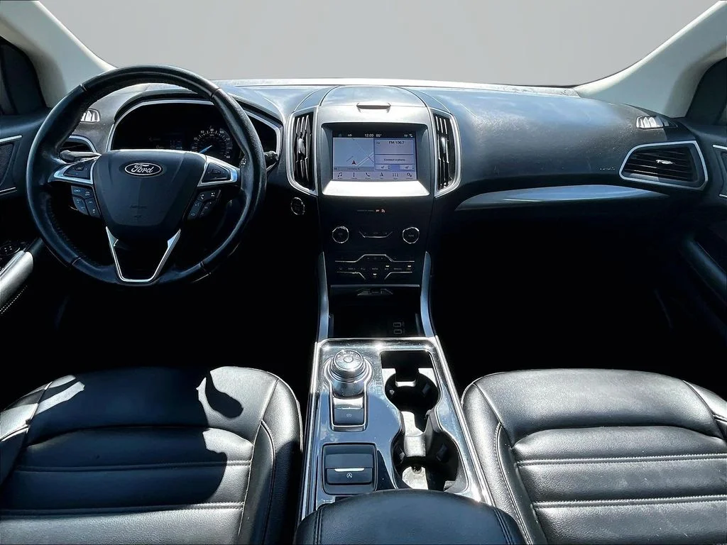 Used 2019 Black Ford SEL image 16