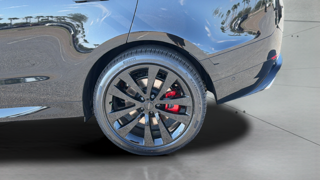 New 2027  Land Rover Dynamic SE image 16