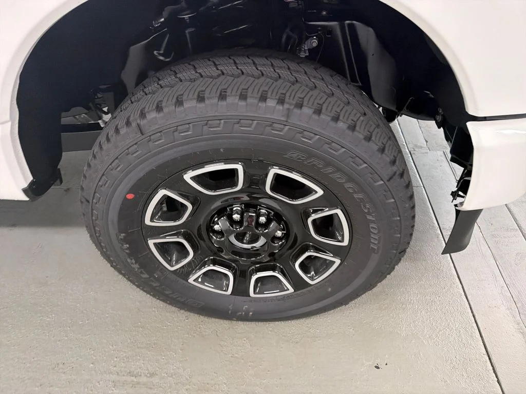 New 2026 Star White Metallic Tri-Coat Ford F-250® Platinum® image 5