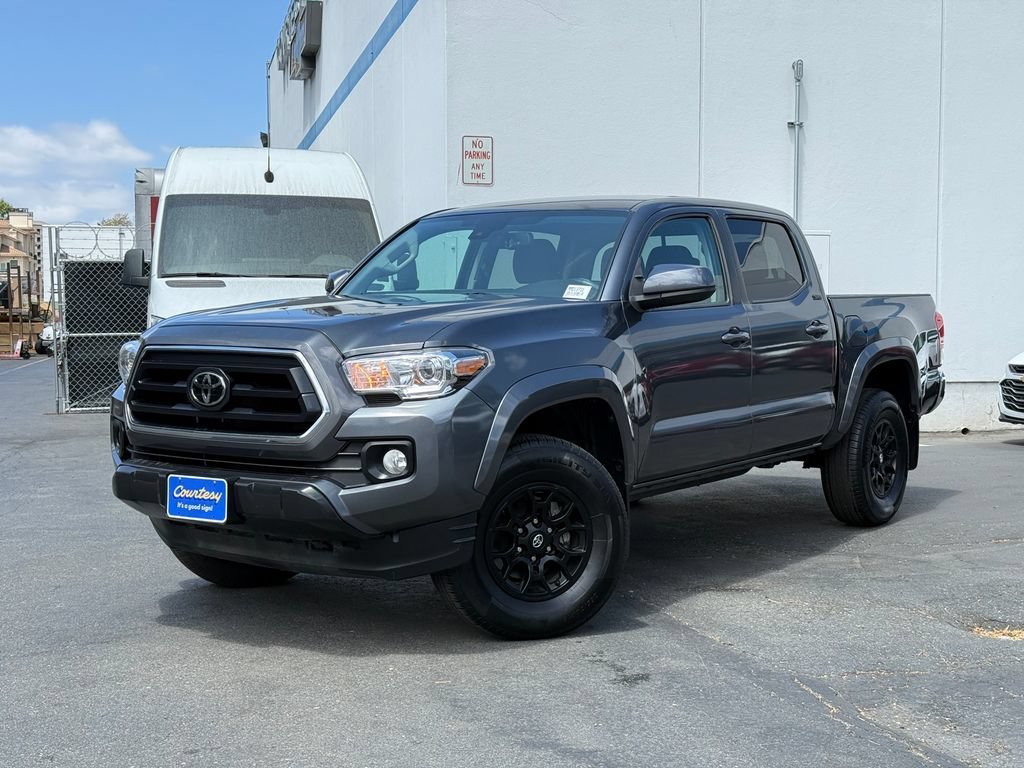 Used 2022 Gray Toyota SR5 image 2