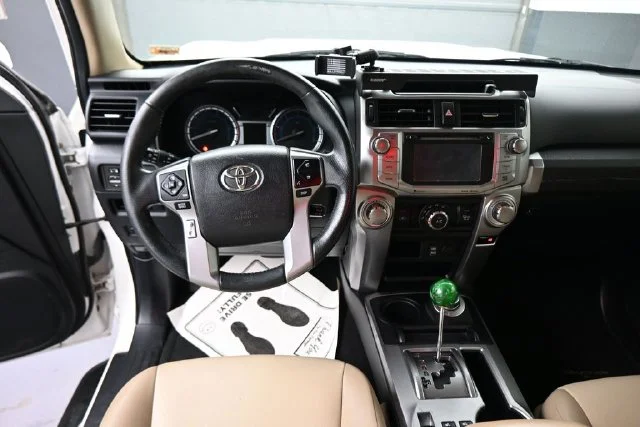 Used 2016 White Toyota SR5 Premium image 20