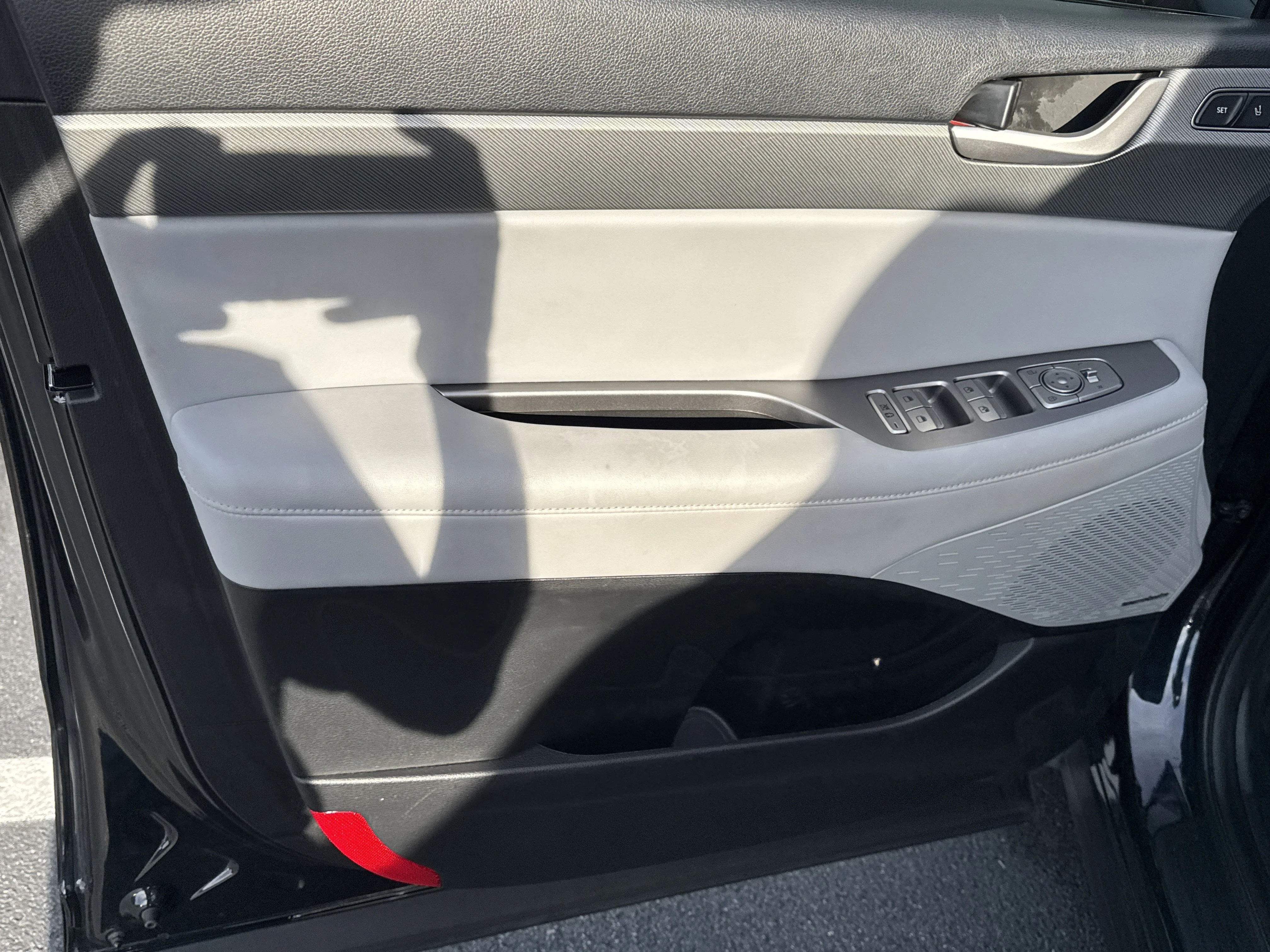 Used 2023 Moonlight Cloud Hyundai SEL image 23
