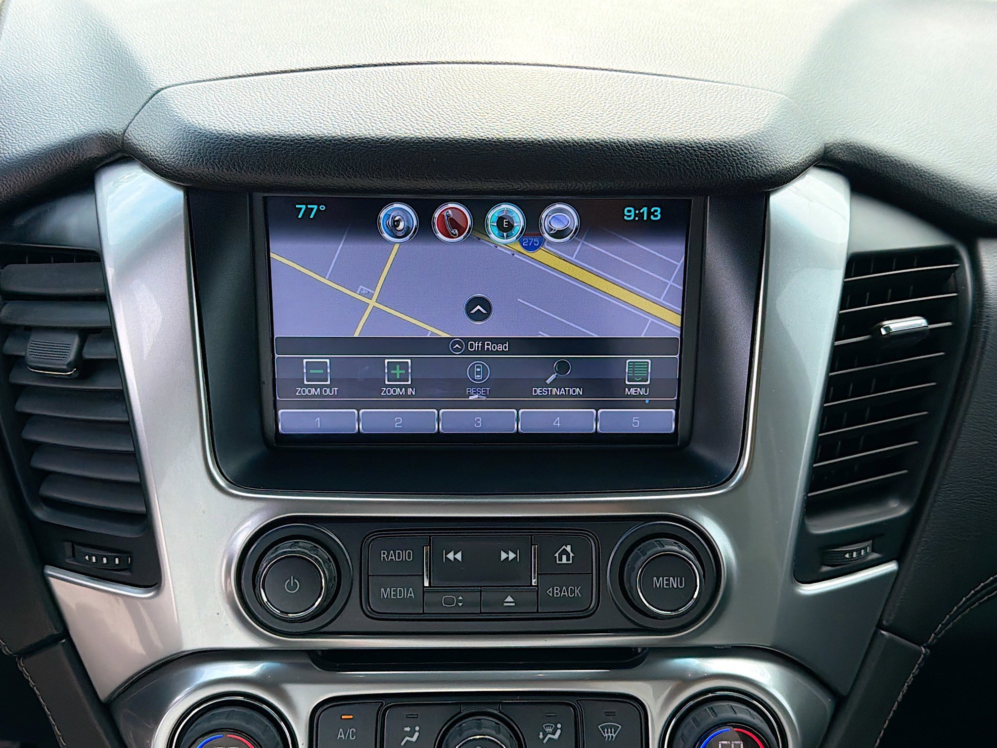 Used 2020 Summit White Chevrolet LT image 31