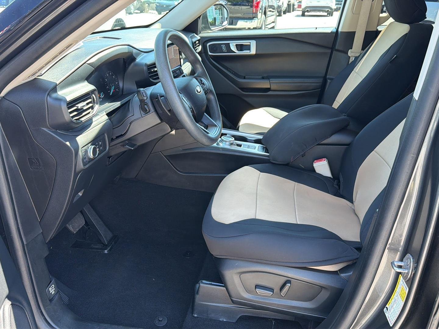 Used 2020 Magnetic Ford Base image 10